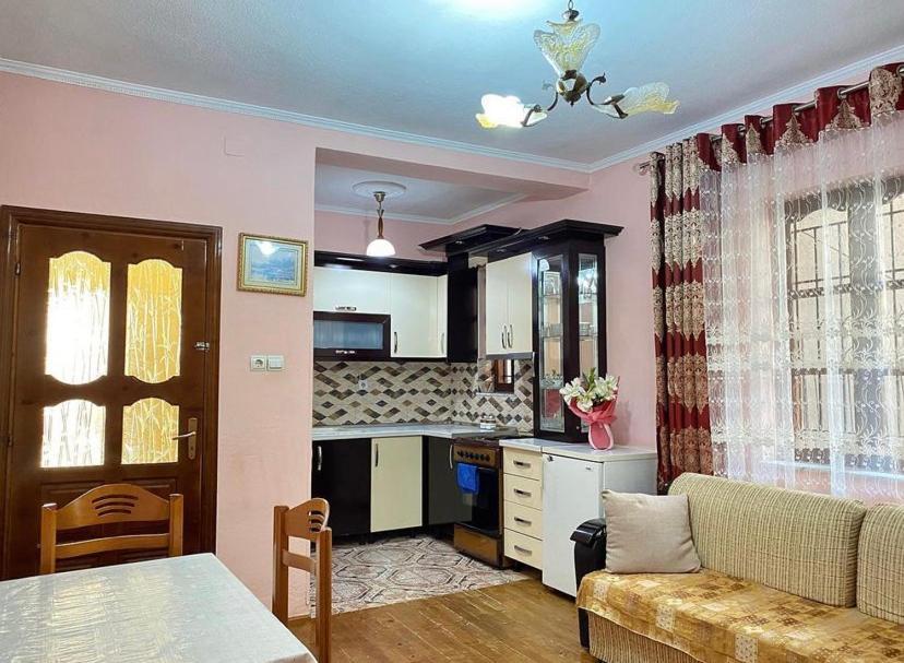 Roeli's Casa de Férias Pogradec